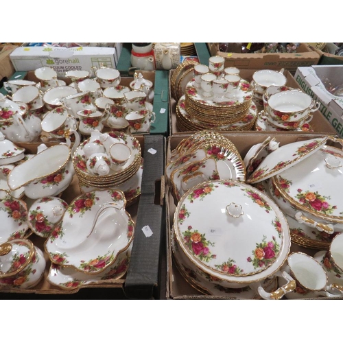 297 - Five trays of Royal Albert Old Country Roses tea and dinner ware