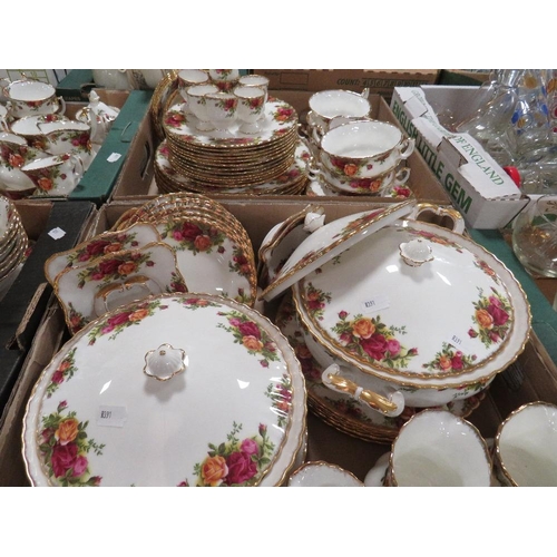 297 - Five trays of Royal Albert Old Country Roses tea and dinner ware