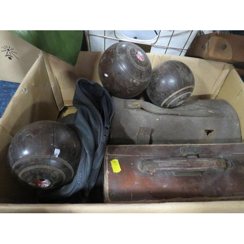 153 - A quantity of vintage lawn bowls etc