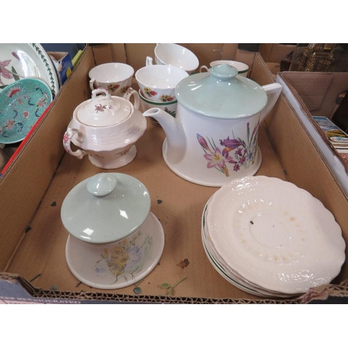 176 - A tray of ceramics to include a Portmeirion tea pot