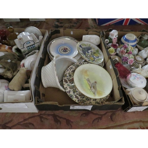 65 - Three trays of mixed collectables to include Royal Doulton, Wedgwood, Aynsley and plates etc