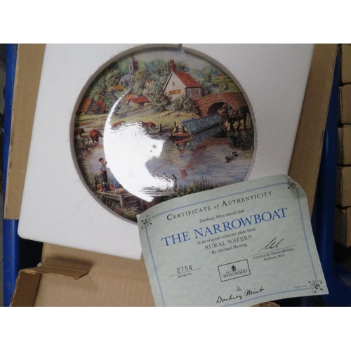 77 - Three trays of boxed Bradford Exchange plates