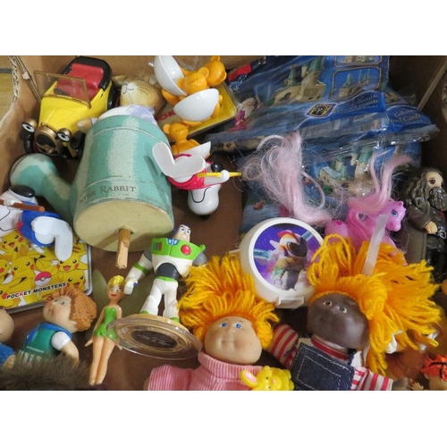 80 - Two trays of assorted vintage toys to include Snoopy, Noddy, Disney, Simon Says, 8MM films, Harry Po... 