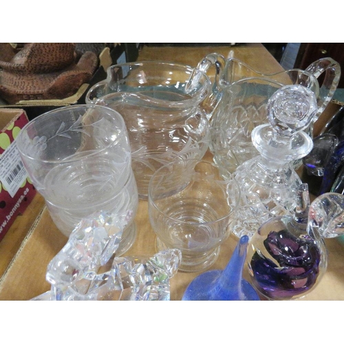 81 - A tray of assorted glassware to include Caithness, elephant and lustre examples of paperweights, Mur... 