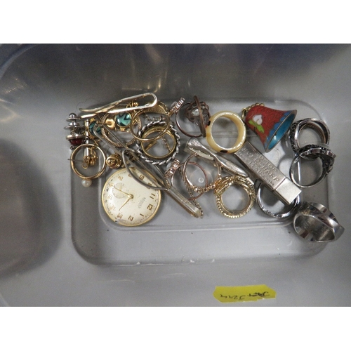 483 - A box of assorted jewellery etc