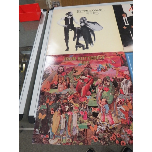 122 - A collection of 18 LP records and one box set to include Beatles white album, Beatles Abby Road, Blo... 