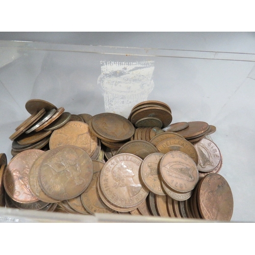 545 - A tray of vintage coins, banknotes, cigarette cards etc