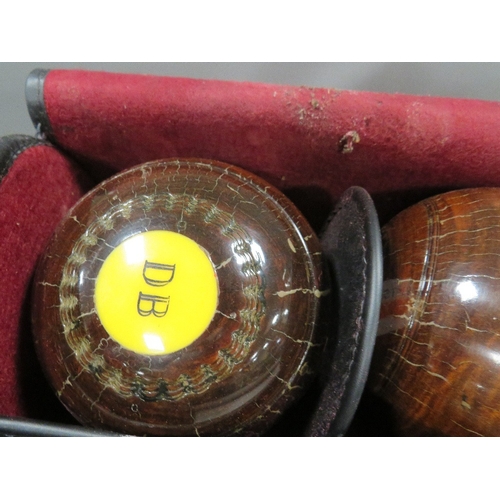 546 - Two pairs of vintage lawn bowls