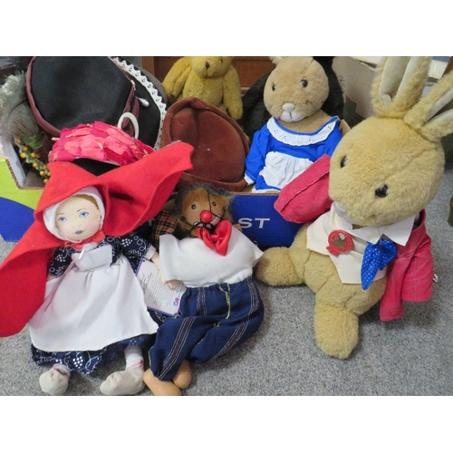 161 - A tray of collectable bears, soft toys, hats and accessories