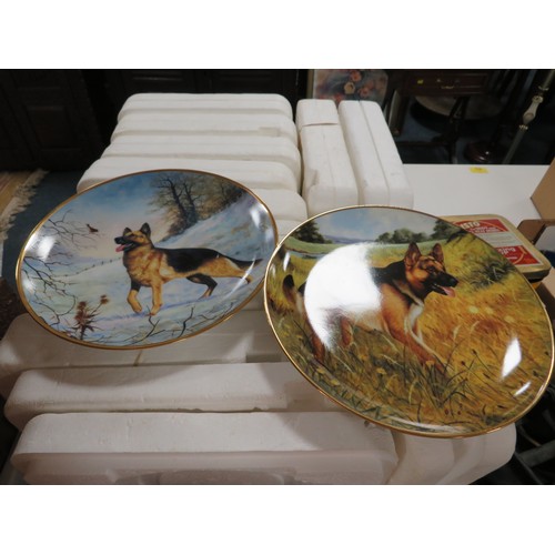 160 - A collection of Danbury Mint collectors plates together with a tray of assorted items to include wei... 