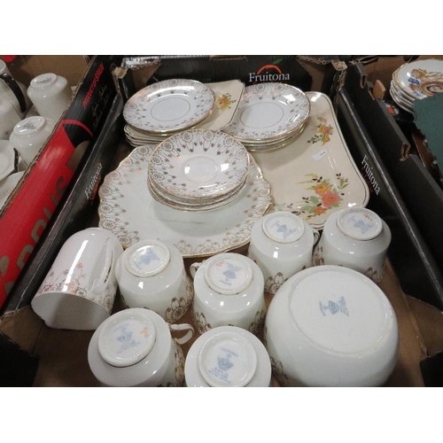 118 - A tray of Royal Doulton 