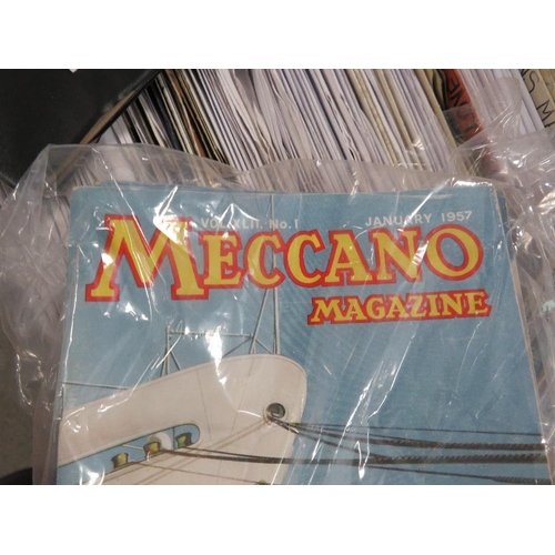 128 - A tray of 1940's and 1950's Meccano magazines