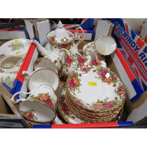 134 - A Royal Albert Old Country Roses tea set together with a small tray of assorted tea ware