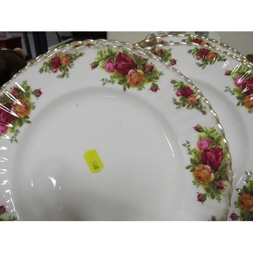 51 - A Tray of Royal Albert old country roses tea/dinner ware