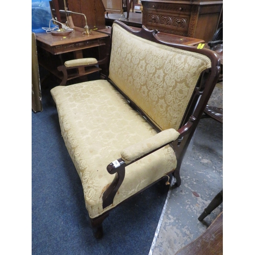 758 - A small mahogany Edwardian upholstered settee