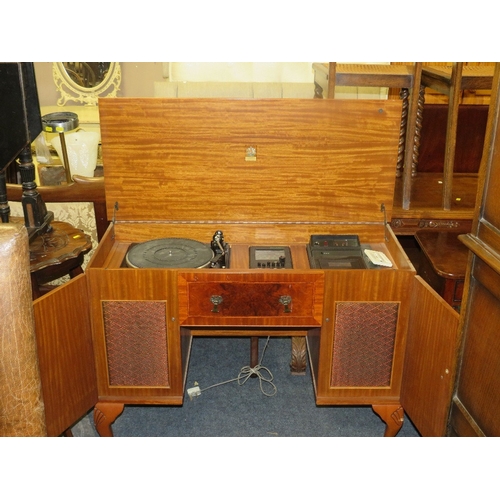 780 - A reproduction walnut case Garrard radiogram with Dynatron amp, cassette recorder, etc.