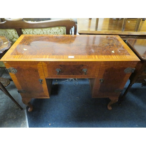 780 - A reproduction walnut case Garrard radiogram with Dynatron amp, cassette recorder, etc.