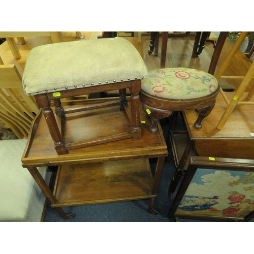 789 - A collection of assorted furniture to include three trolleys stool, fire screen, etc. (9)