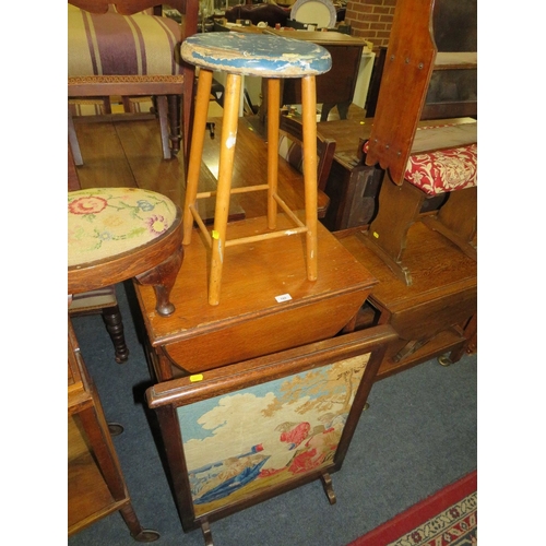 789 - A collection of assorted furniture to include three trolleys stool, fire screen, etc. (9)