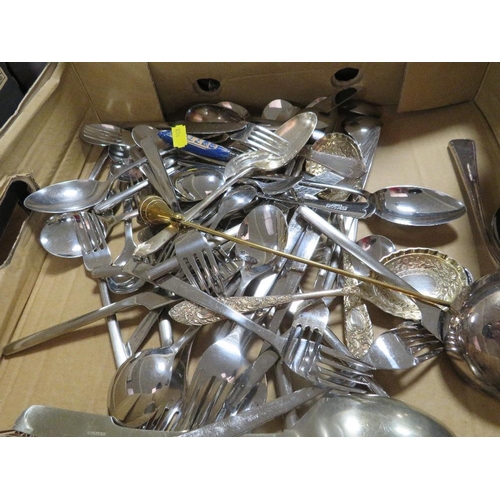 120 - Five trays of assorted metal ware to include a pair of boxed Newbridge modernist style candlesticks,... 