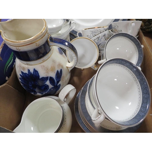 122 - Two trays of assorted ceramics to include Royal Doulton Sherbrooke dinnerware