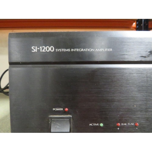 162 - A Niles SI-1000200 systems integration amplifier (unchecked)