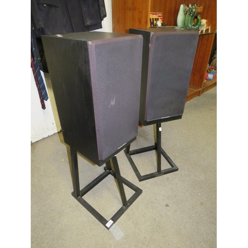 170 - A pair of Mordaunt short MS35Ti speakers with floor stands - House Clearance