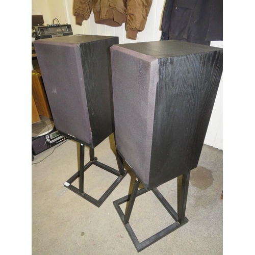 170 - A pair of Mordaunt short MS35Ti speakers with floor stands - House Clearance