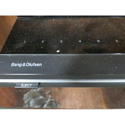 180 - A vintage Bang & Olufsen CD deck