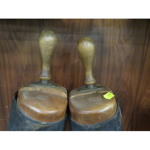 200 - A pair of antique riding boots - D.B. Mackay New York