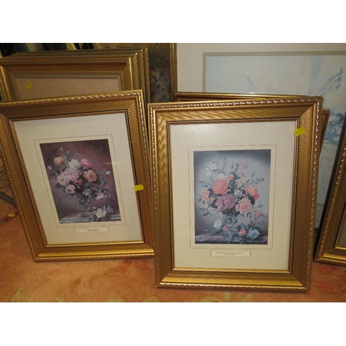 22 - A large collection of assorted floral prints