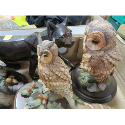 56 - A tray of collectables to include Country Artists owl figures, Border Fine Arts cats walking figure ... 