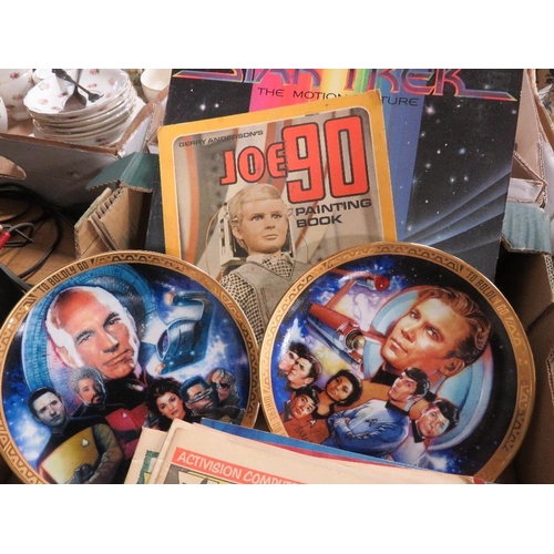 89A - A selection of Sci-Fi collectables to include various comics,  Joe 90 painting book, Star Trek LP an... 