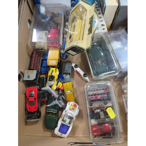 99 - Three trays of boxed and unboxed vintage toys to include a boxed Danbury Mint 1949 Jaguar XK 120, Tr... 