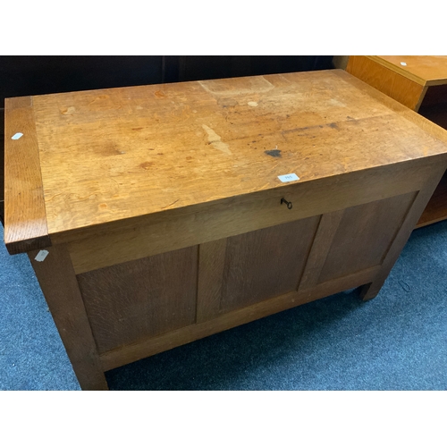 765 - A solid oak blanket box W 100 cm