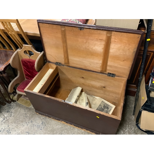 806 - An antique pine blanket box W 102 cm