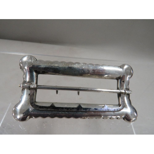 289 - A hallmarked silver buckle 