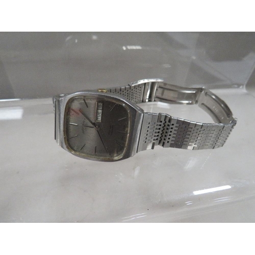 302 - A mens vintage 25 jewels automatic Rotary watch