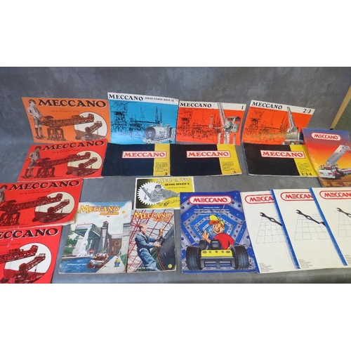 103 - EIGHTEEN VINTAGE MECCANO INSTRUCTION BOOKLETS, to include 1950s and 1960s examples