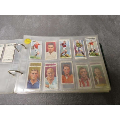 11 - A TRAY CONTAINING A LARGE COLLECTION OF CIGARTTE AND TEA CARDS, both loose and in albums, collection... 