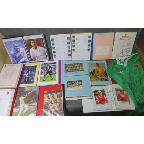 TEN ALBUMS OF FOOTBALL AND CRICKET AUTOGRAPHED PROGRAMMES, PHOTOGRAPHS, TEAM SHEETS, CUTTINGS ETC., to inlcude Gordon Banks, Alan Ball, Brian Clough, Trevor Brooking, George Graham, Roy McFarland, Gary Linekar, Sami Hyypia, John De Wolf, Gary Speed, Mick Channon, Grancis Lee, Colin Todd, Mick Mills, Dennis Law, Billy Bonds, Graham Hick, Martyn Moxon, David Gower, Damian D'Oliveria etc., together with a signed Northern Ireland football shirt, signatures include Billy Bingham, Pat Jennings, Kevin Wilson etc.