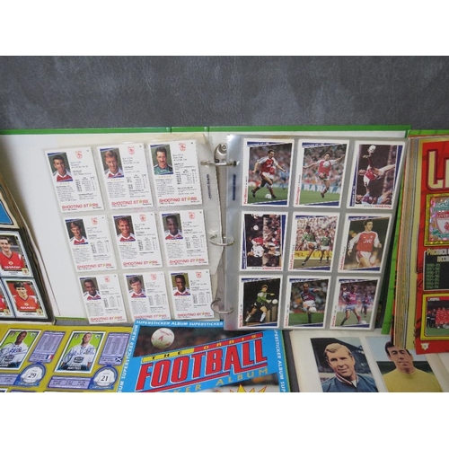 46 - A COLLECTION OF FOOTBALL CARDS, LETTRS, TEAM SHEETS, PHOTOGRAPHS, many autographed, together with se... 