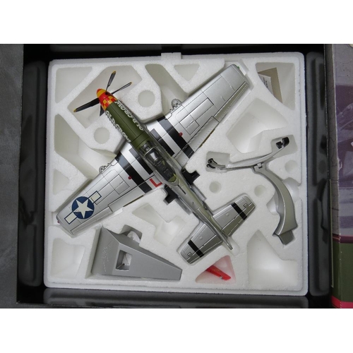 61 - A BOXED CORGI 1:32 SCALE FLIGHT LINE COLLECTION P-51D MUSTANG 'OLD CROW' AEROPLANE, with stand and g... 