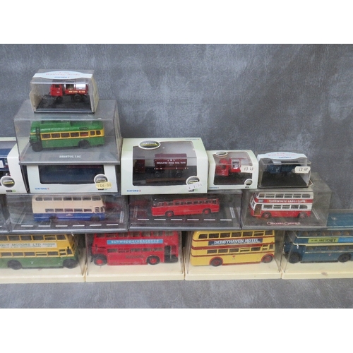 163 - FIFTEEN DIECAST BUSES AND COACHES BY CORGI, EFE ETC., together with eight Oxford diec cast 1:76 scal... 