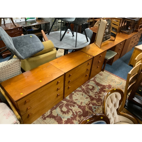 895 - A vintage Stag dressing table and stool with two chest of drawers and a small bedside and box cabine... 