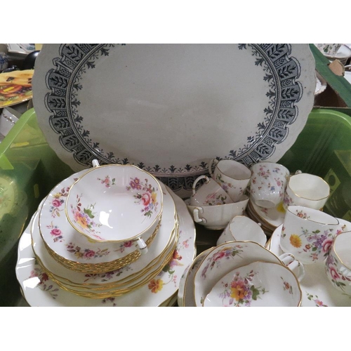 330 - A tray of assorted ceramics to include Royal Crown Derby Posies tea/dinnerware