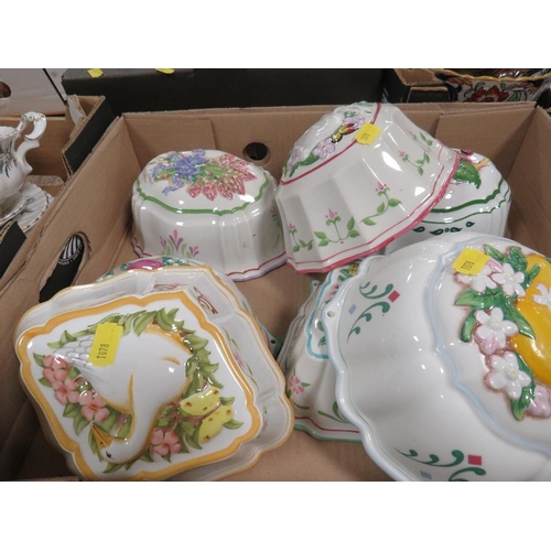 337 - Three trays of Royal Albert Brigadoon tea/dinnerware