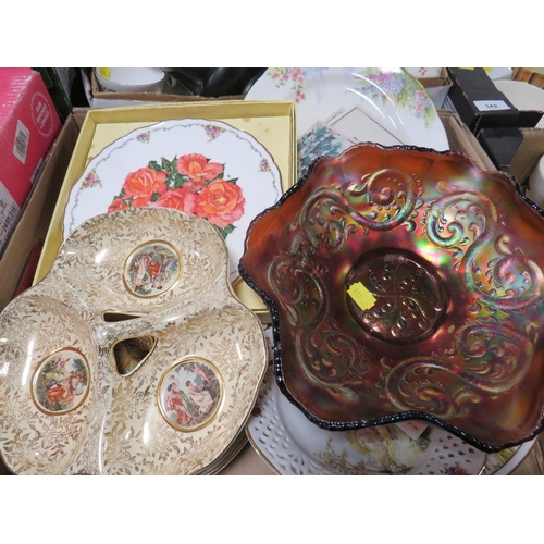 341 - Two trays of assorted ceramics to include Aynsley Orchard Gold and a Ducal vase etc