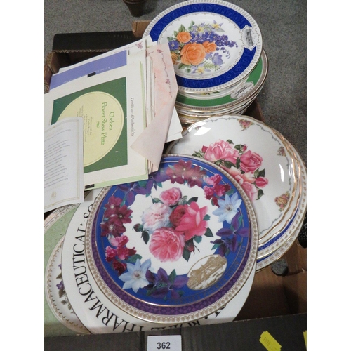 362 - A quantity of assorted plates