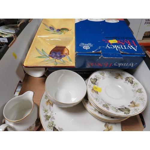 384 - A tray of assorted ceramics to include Aynsley and Royal Doulton Larchmont